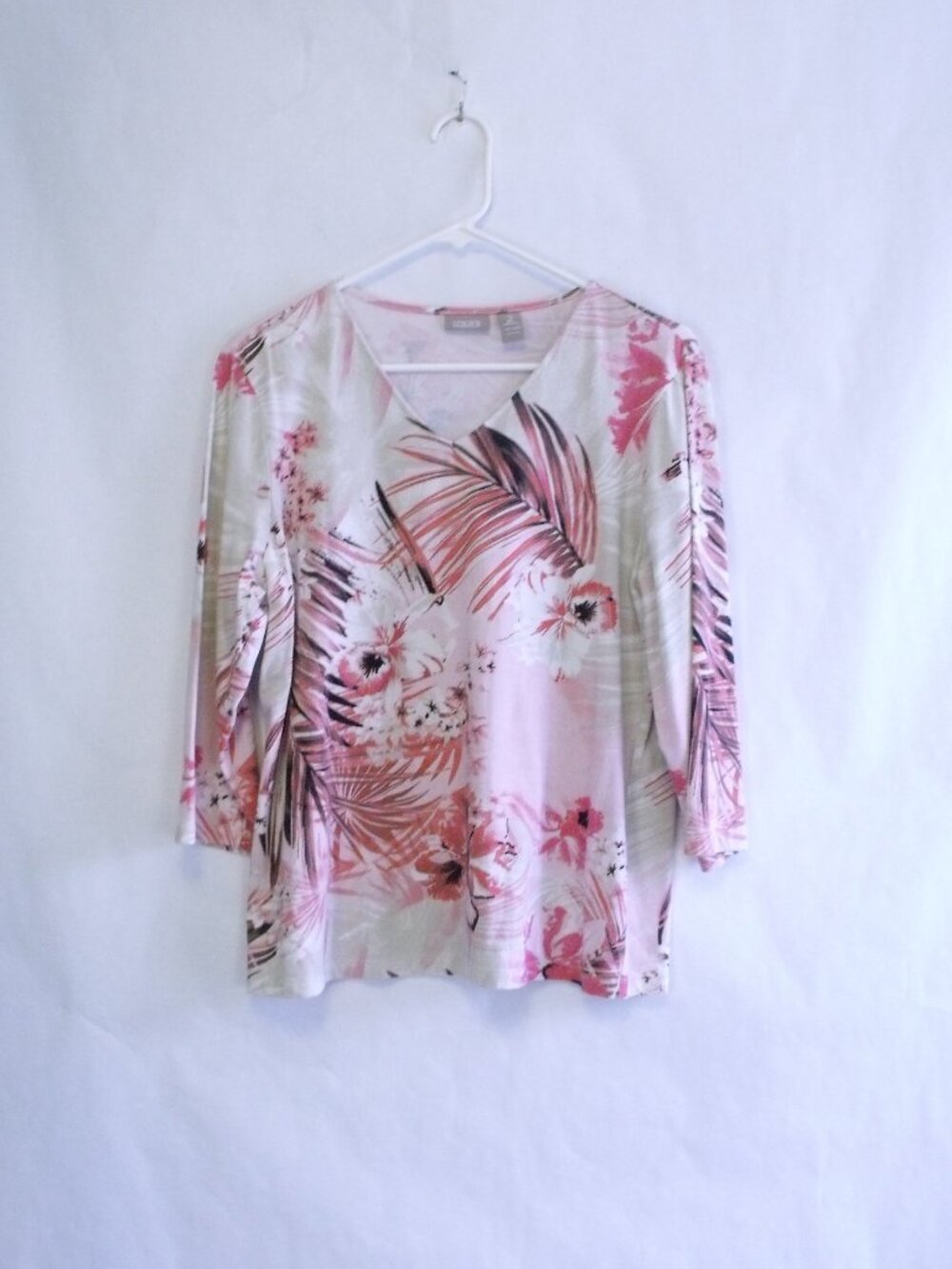 Chico's Pink Floral 3/4 Sleeve Tee